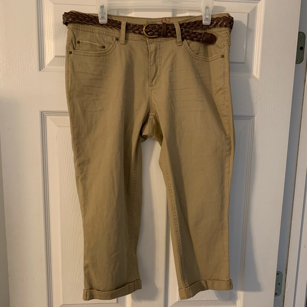 Crop Pants with belt